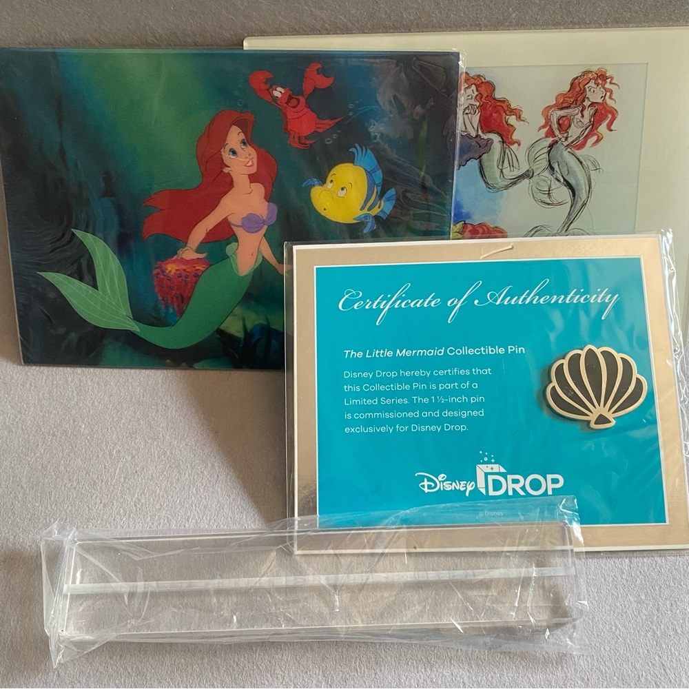 Disney Drop Exclusive Little Mermaid Acrylic Photo Stand Archives Collection